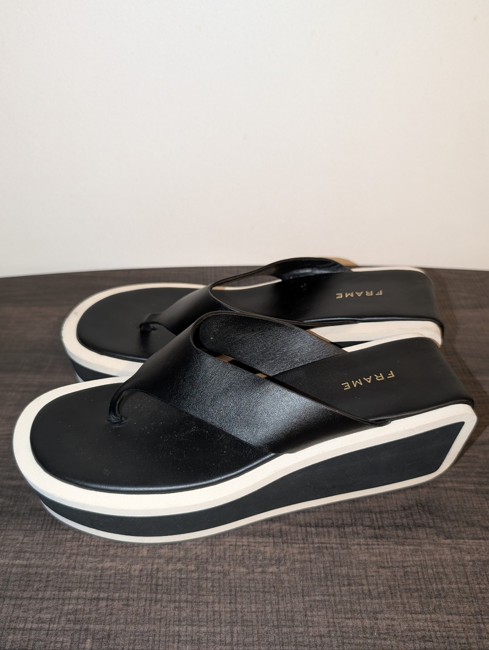 Frame Denim Black Platform Thong Sandals